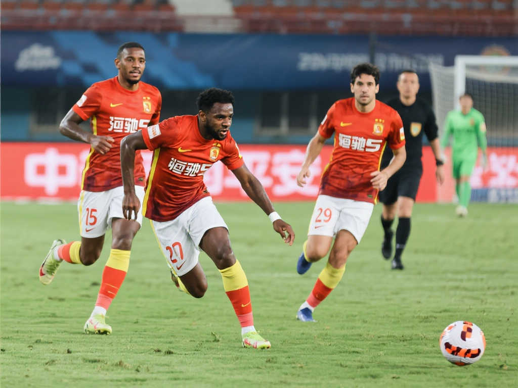 【中超】河南客战深圳3-1终结连败,三外援合力破门 【中超】河南客战深圳3-1终结连败,三外援合力破门